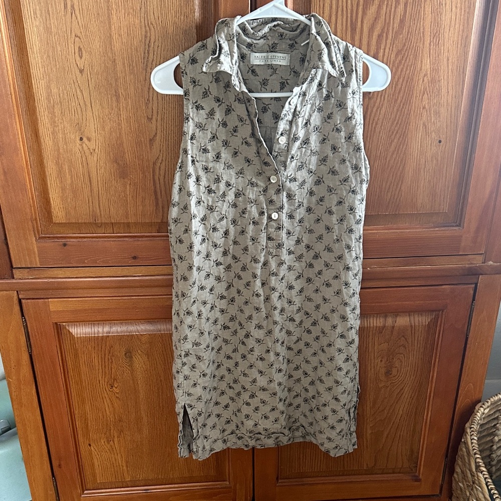 Valerie Stevens Gray Sleeveless Dress